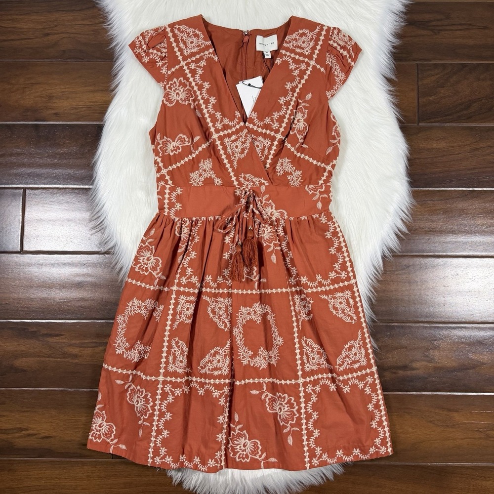 Adelyn Rae Women's Size XS Rust Embroidered Selina Cap Sleeve Mini Dress